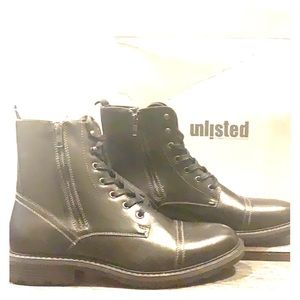 New with Box Men’s Vegan casual boots